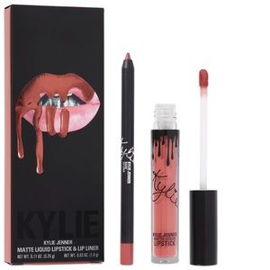 Kylie Jenner Matte Liquid Lipstick & Lip Liner 👄